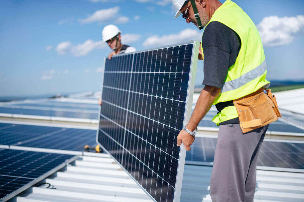 Quanto gera uma placa solar? Entenda como funciona a produção de energia fotovoltaica