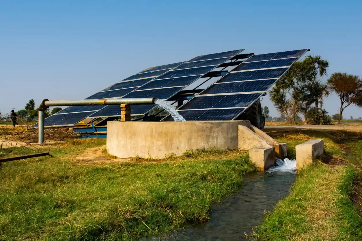 Irrigação solar: conheça os tipos de sistema e onde ele é mais usado