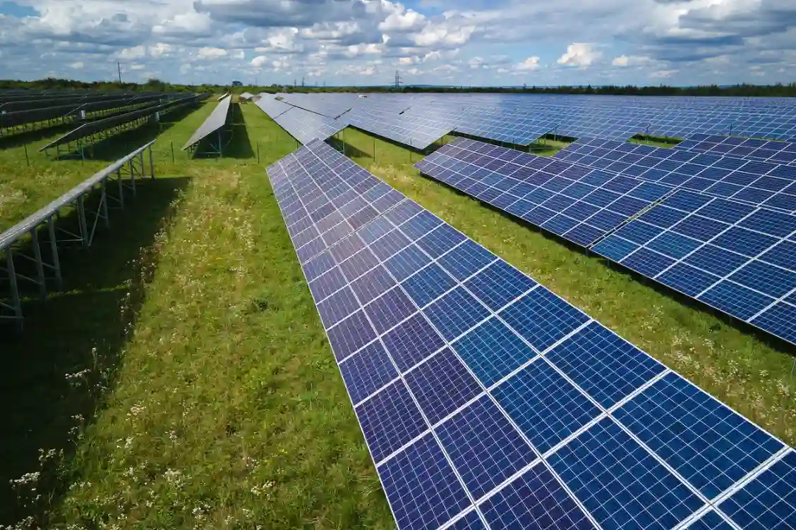 Energia Solar: Guia Completo Para Transformar Luz do Sol em Economia