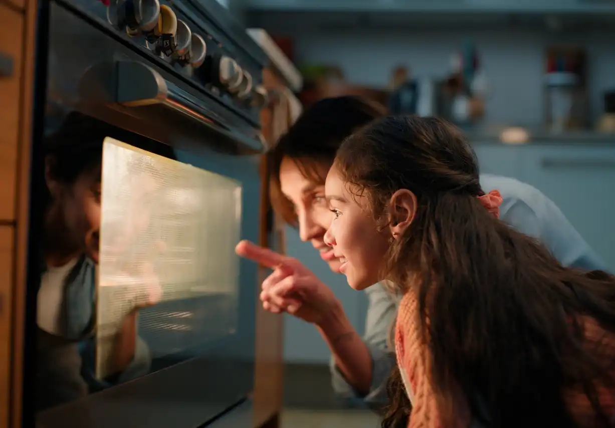 Forno elétrico consome muita energia? Aprenda a calcular seu consumo